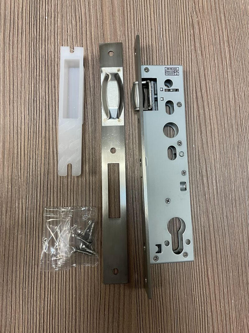 Поступили новые замки DOORLOCK с роликом для алюминиевых дверей
